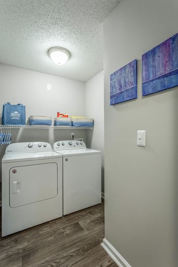 Laundry room at hawthorne at the ridge in madison, al